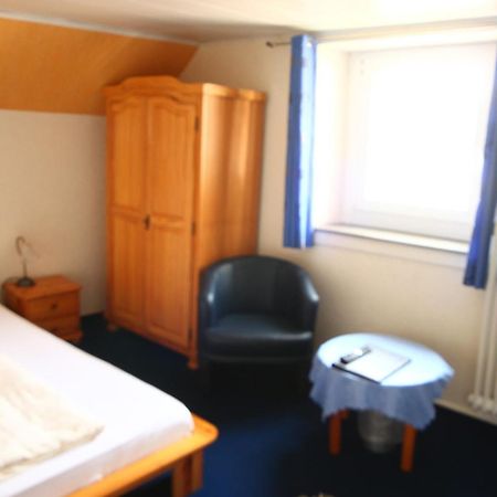 Moselromantik-Hotel Zum Loewen Ediger-Eller Room photo